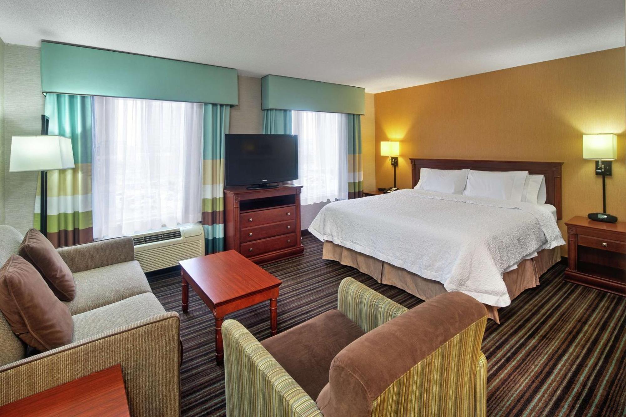 Hampton Inn & Suites By Hilton Toronto Airport Mississauga Bagian luar foto