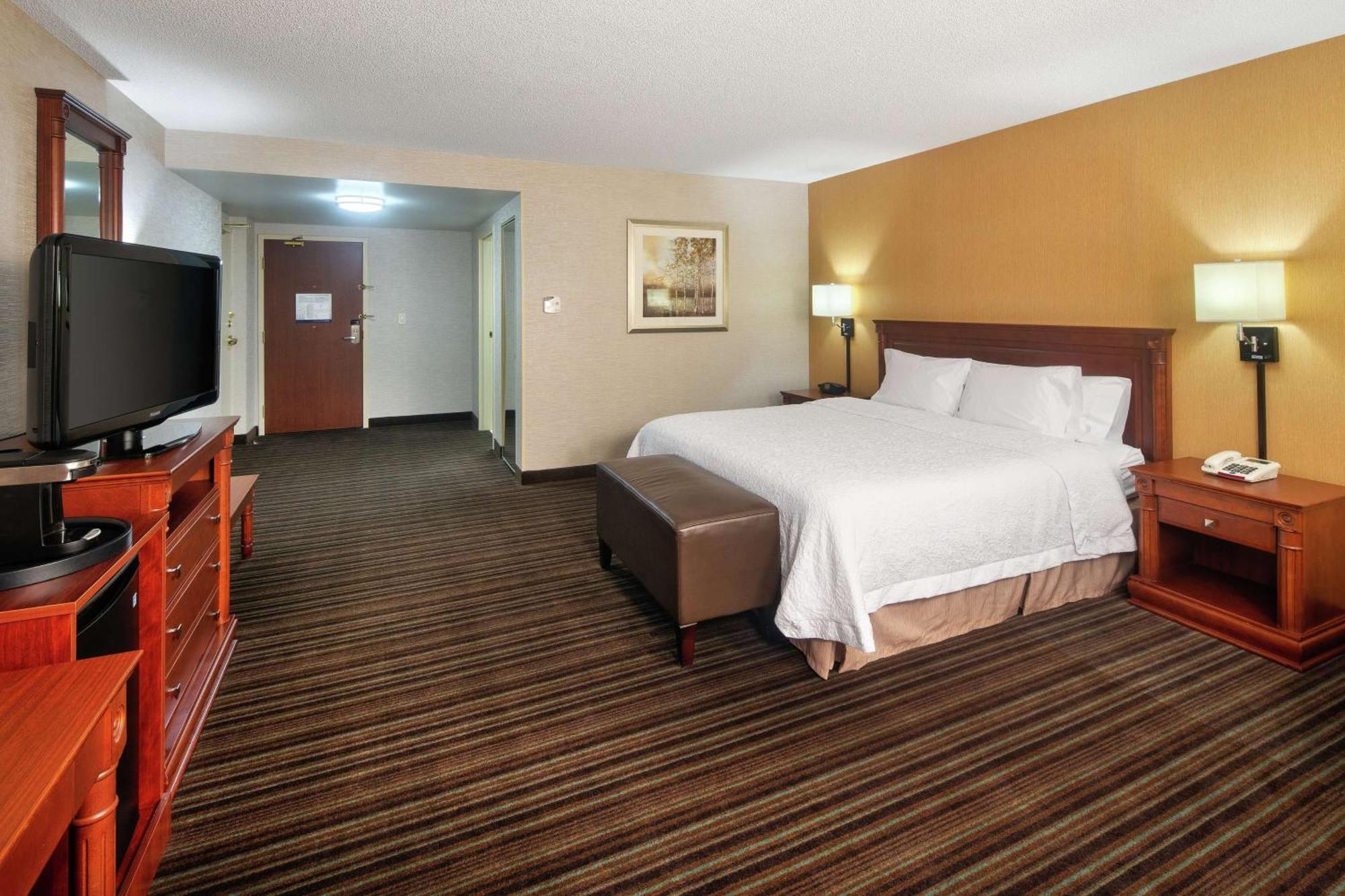 Hampton Inn & Suites By Hilton Toronto Airport Mississauga Bagian luar foto