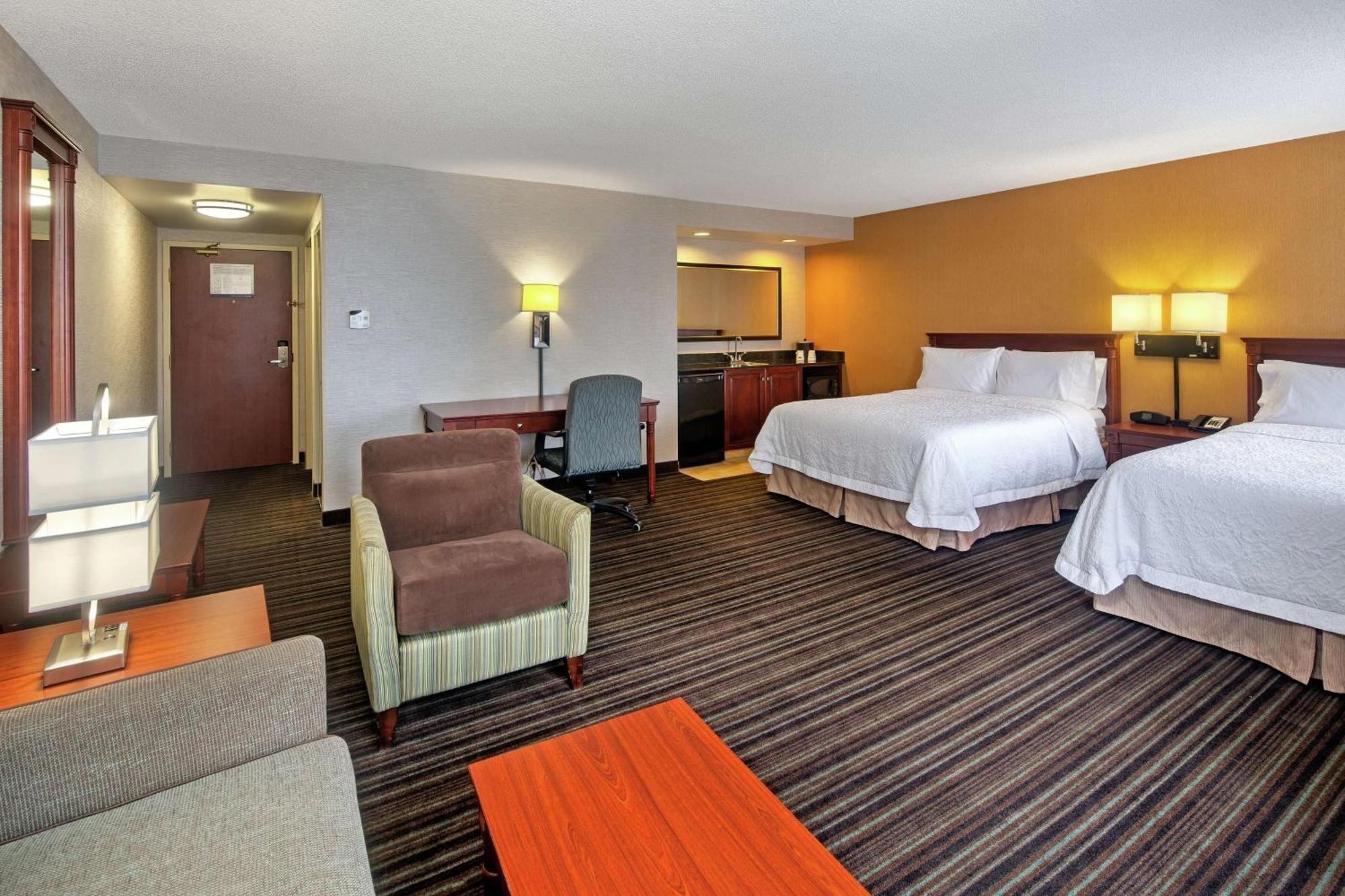 Hampton Inn & Suites By Hilton Toronto Airport Mississauga Bagian luar foto