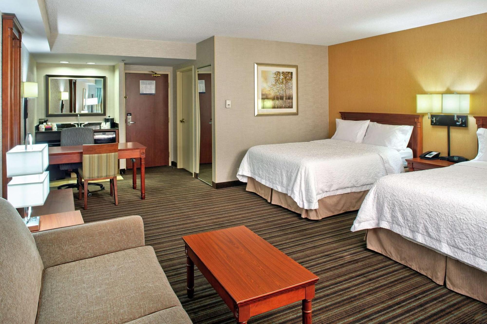 Hampton Inn & Suites By Hilton Toronto Airport Mississauga Bagian luar foto