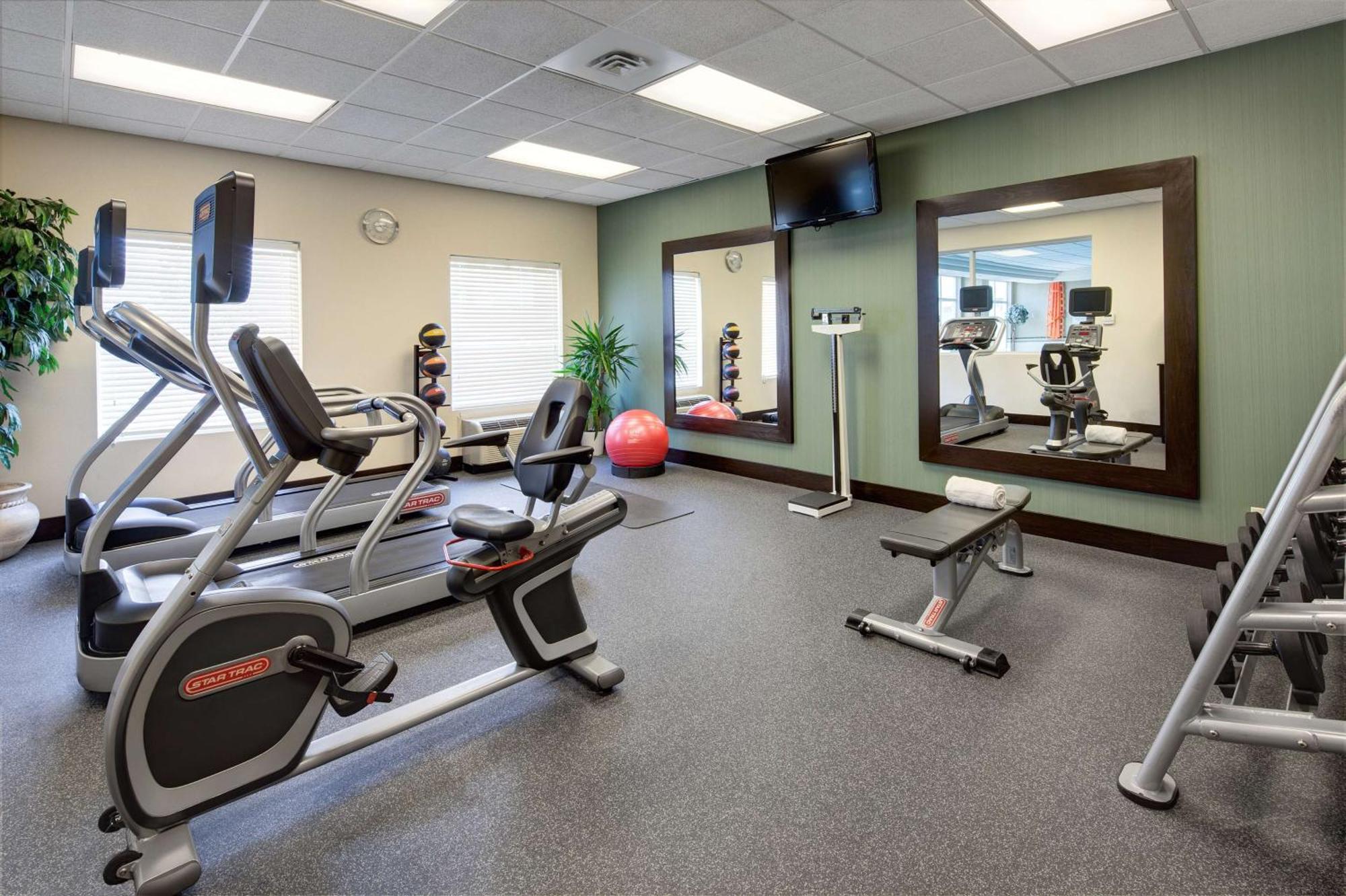 Hampton Inn & Suites By Hilton Toronto Airport Mississauga Bagian luar foto